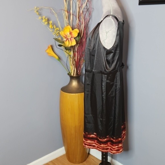 Tahari Tilda Satin Sheath Dress Sleeveless Black Size 18 NWT - Picture 6 of 16